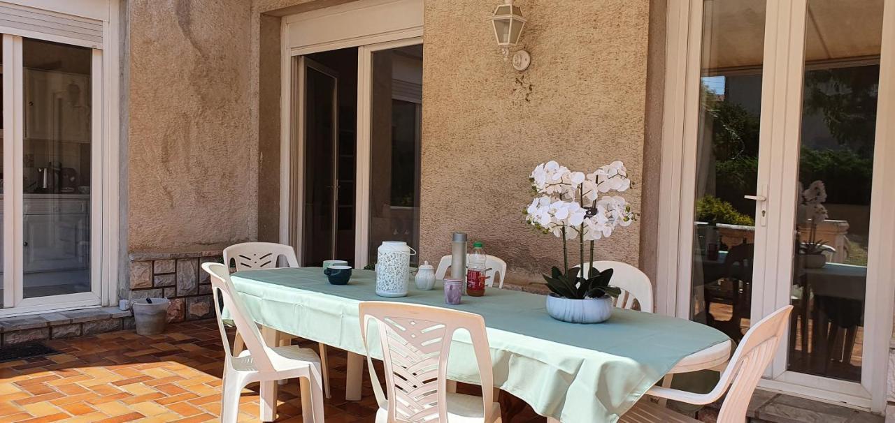 La Casa De Margarita Y Sisco, Villa Avec Piscine カルカソンヌ エクステリア 写真